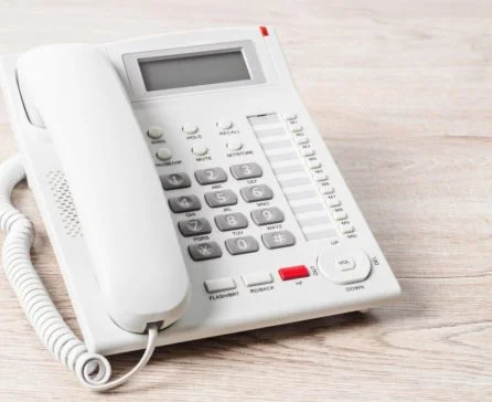 ひかり電話を導入する際は工事費の他にどのような費用が発生するの？